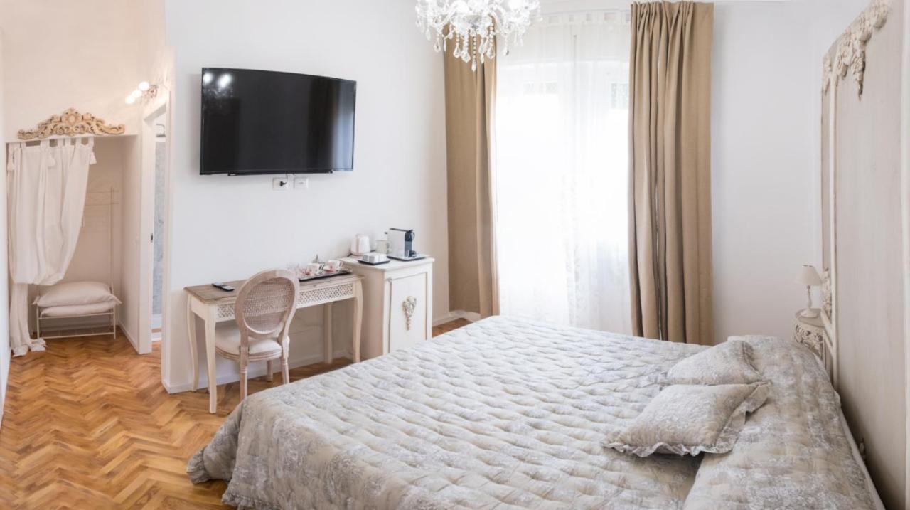 Althea Apartment Виареджо Екстериор снимка